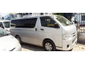 toyota-hiace-small-2