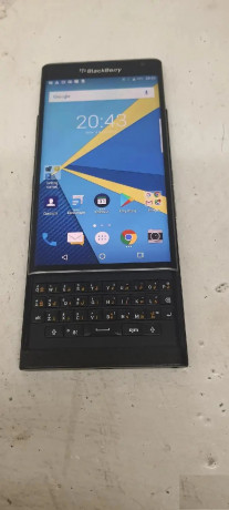 blackberry-priv-32-gb-black-big-1