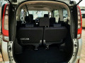 toyota-noah-small-1