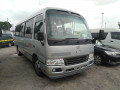 hino-liesse-ii-small-0