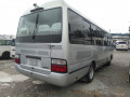 hino-liesse-ii-small-2