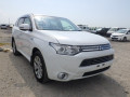 mitsubishi-outlander-small-0