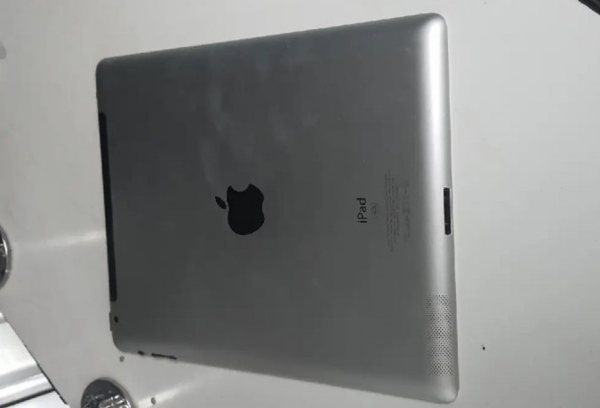 apple-ipad-2-wi-fi-16-gb-gray-big-1