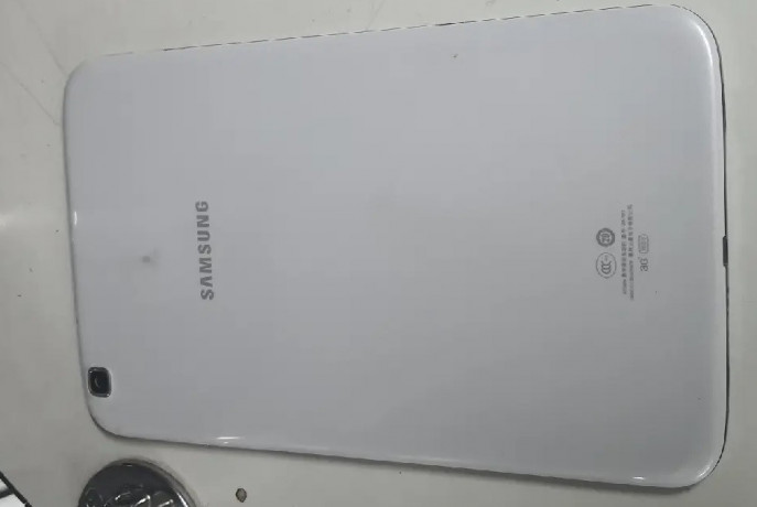 samsung-galaxy-tab-3-80-32-gb-white-big-1