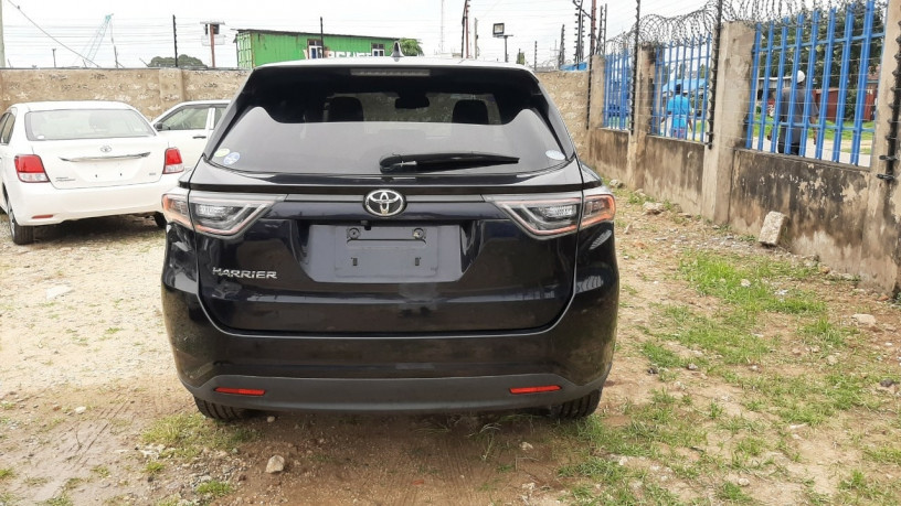 toyota-harrier-big-2