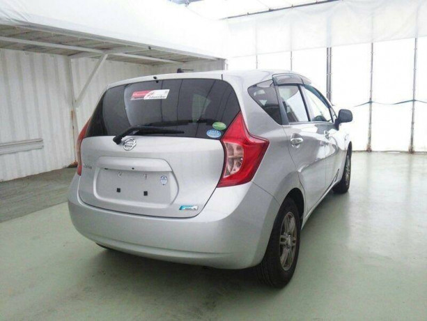 nissan-note-big-2