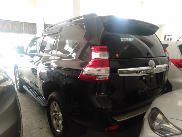 toyota-prado-big-2