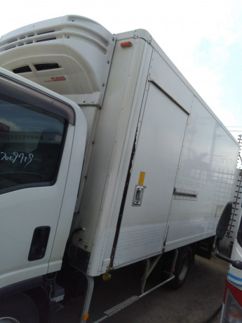 isuzu-elf-big-2