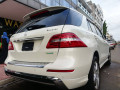 mercedes-benz-ml350-small-2