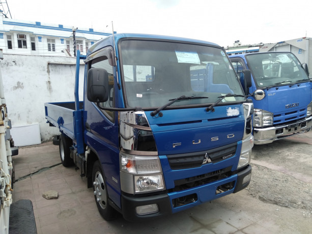 mitsubishi-fuso-canter-big-0