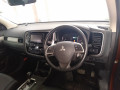 mitsubishi-outlander-small-1