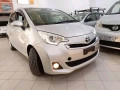 toyota-ractis-small-0