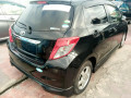 toyata-vitz-small-2