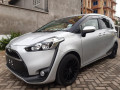 toyota-sienta-small-0