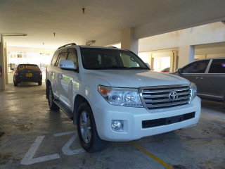 Landcruiser V8