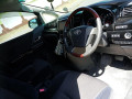 toyota-vellfire-small-1