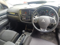 mitsubishi-outlander-small-1