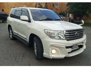 TOYOTA LAND CRUISER V8