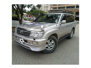 Land Cruiser VX amazon