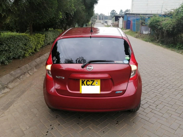 nissan-note-big-2