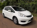 honda-fit-shuttle-small-0