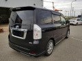 toyota-voxy-small-2