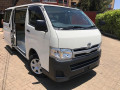 toyota-hiace-small-0