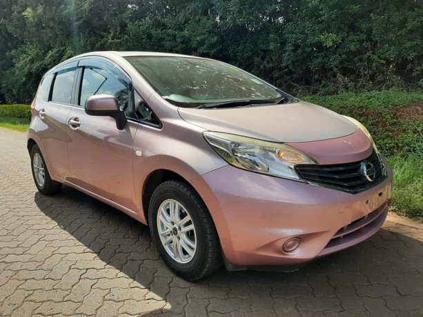 nissan-note-big-0