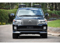 toyota-landcruiser-zx-v8-small-0