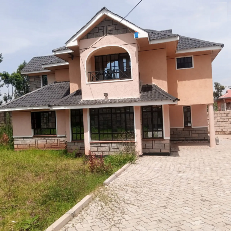 an-elegant-newly-built-4-bedroom-master-ensuite-maisonette-for-sale-big-0