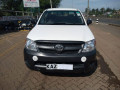 toyota-hilux-small-0