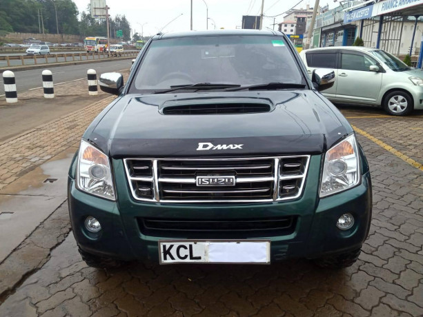 isuzu-dmax-scab-big-0