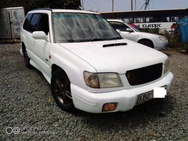 subaru-forester-sg5-big-0