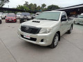 toyota-hilux-small-0