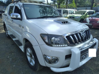 Toyota Hilux Double cabin