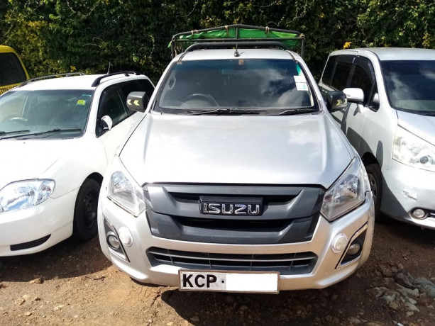 isuzu-dmax-big-0