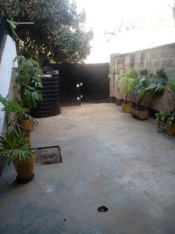 spacious-4-bedroom-dsq-maisonette-in-kilimani-for-sale-big-2