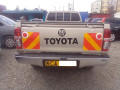 toyota-hilux-small-1