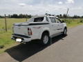 toyota-hilux-small-2