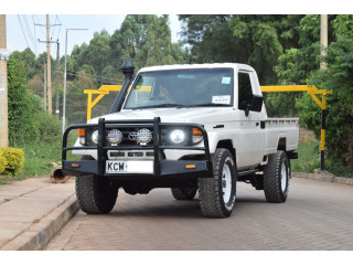 Toyota landcruiser pickup