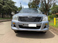 toyota-hilux-small-0