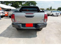 toyota-hilux-small-2