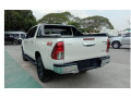 toyota-hilux-small-1