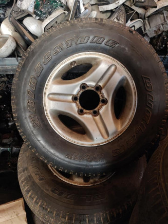 landcruiser-6holes-rim-16-big-0