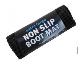 Non -slip car boot mat