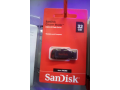 sandisk-flash-drive-32gb-small-0