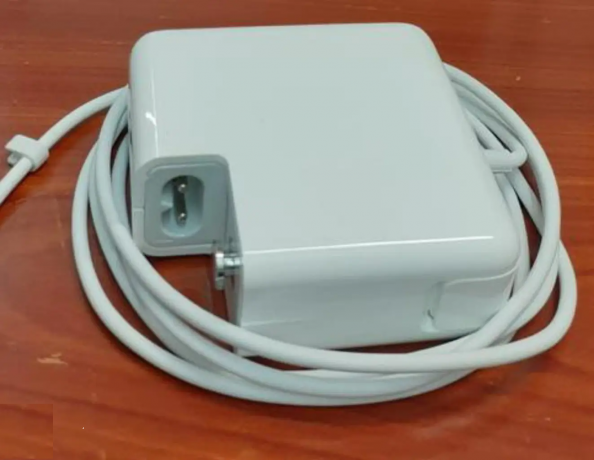 original-macbook-charger-big-0