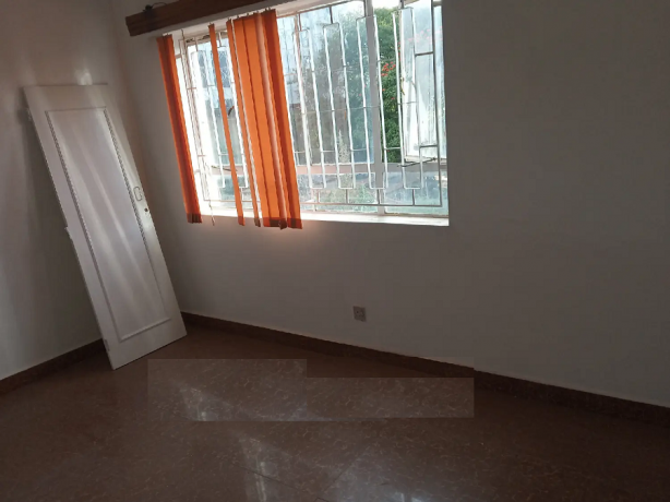 clean-office-to-let-in-westland-big-2