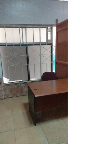 3-furnished-offices-next-to-t-mall-for-let-big-2