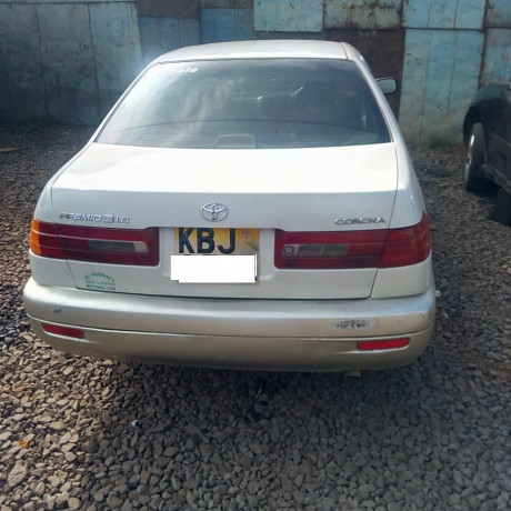 toyota-premio-big-2